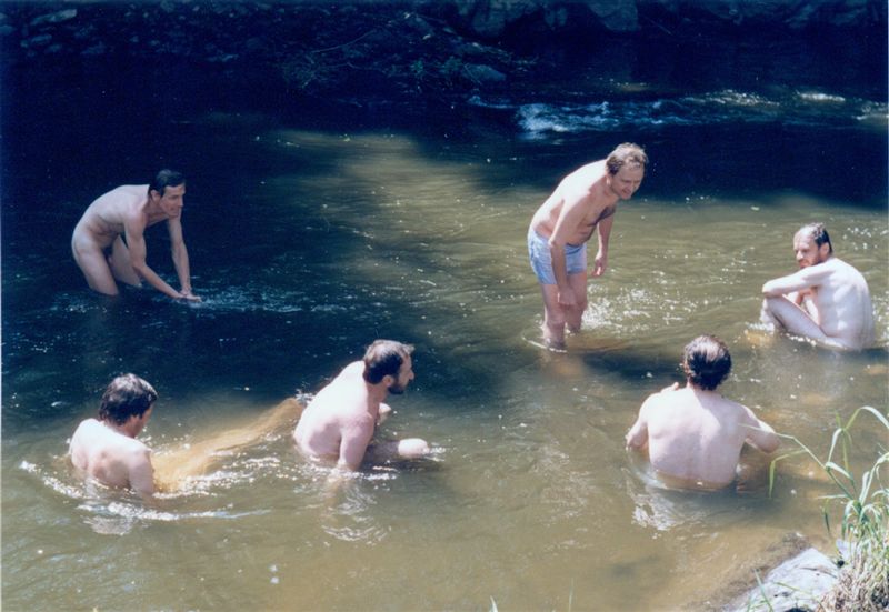 V Sázavě II (je-li ti méně jak 18, zavři oči)