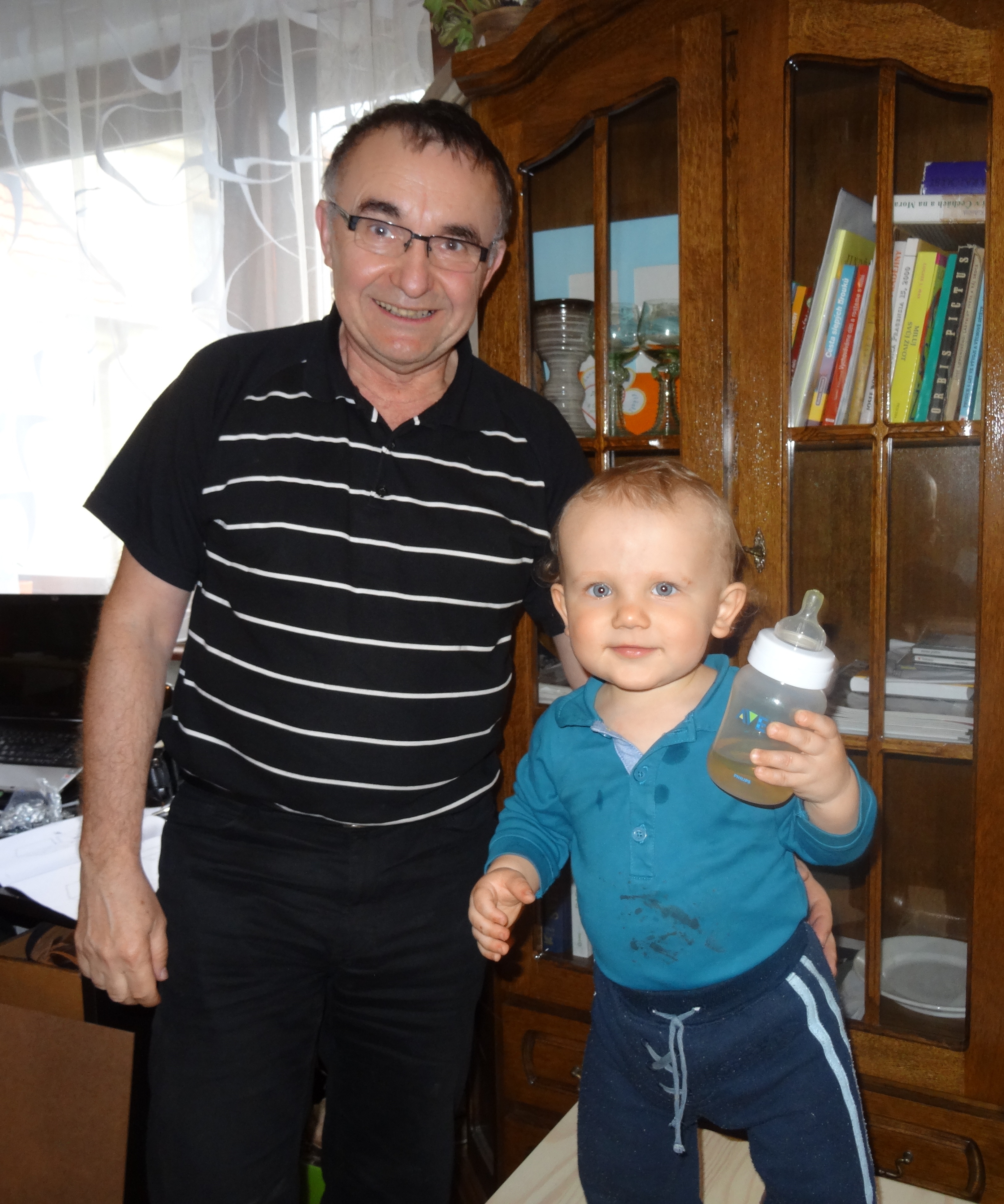 Po montáži komody (květen 2014)