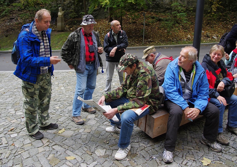 020_Pred vstupem do Punkevnich jeskyni