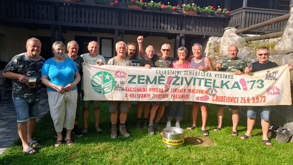24-Vsichni na zakladne