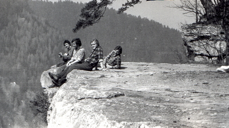 1978-04.27.104