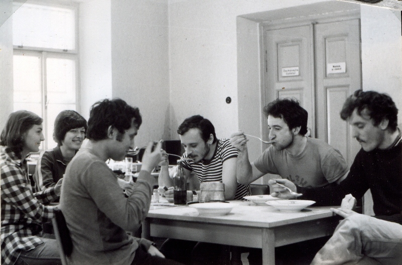 1979-12.110